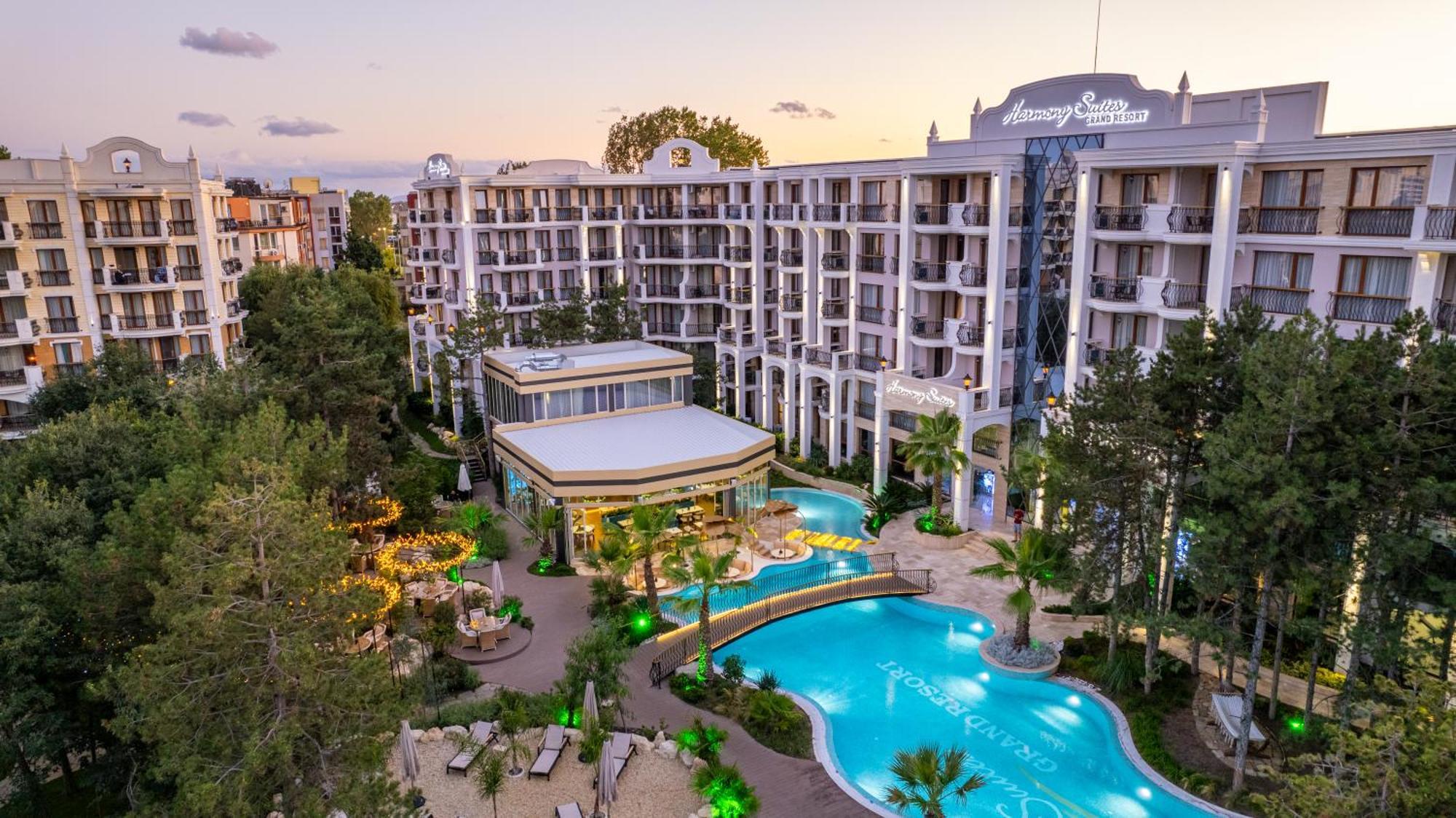 Harmony Suites Grand Resort サニービーチ エクステリア 写真