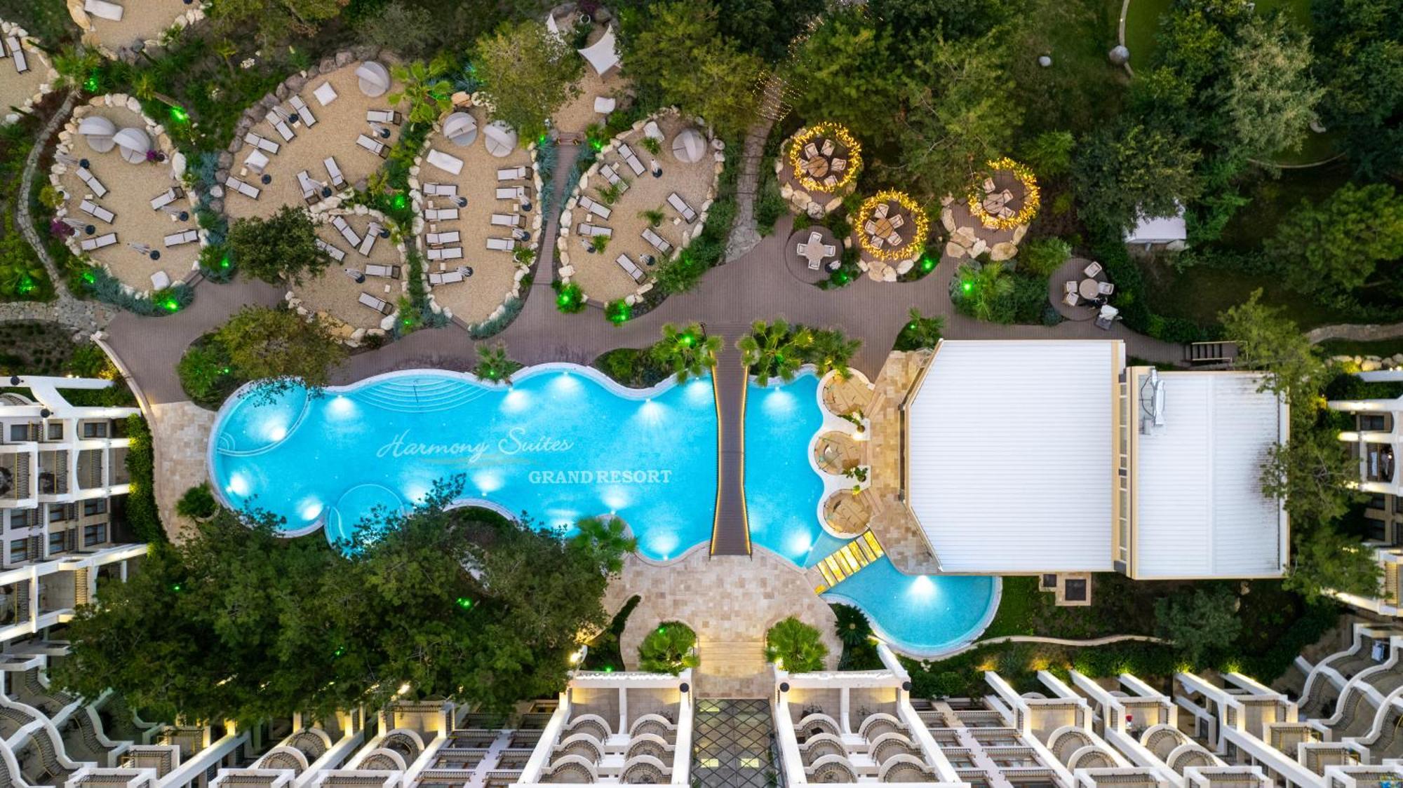 Harmony Suites Grand Resort サニービーチ エクステリア 写真