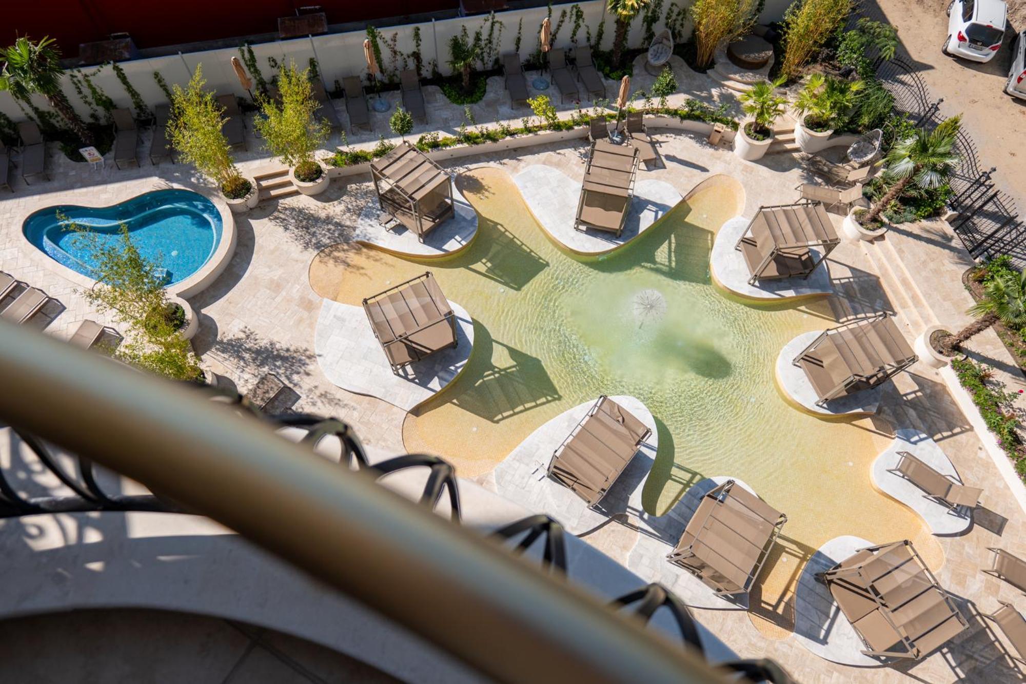 Harmony Suites Grand Resort サニービーチ エクステリア 写真